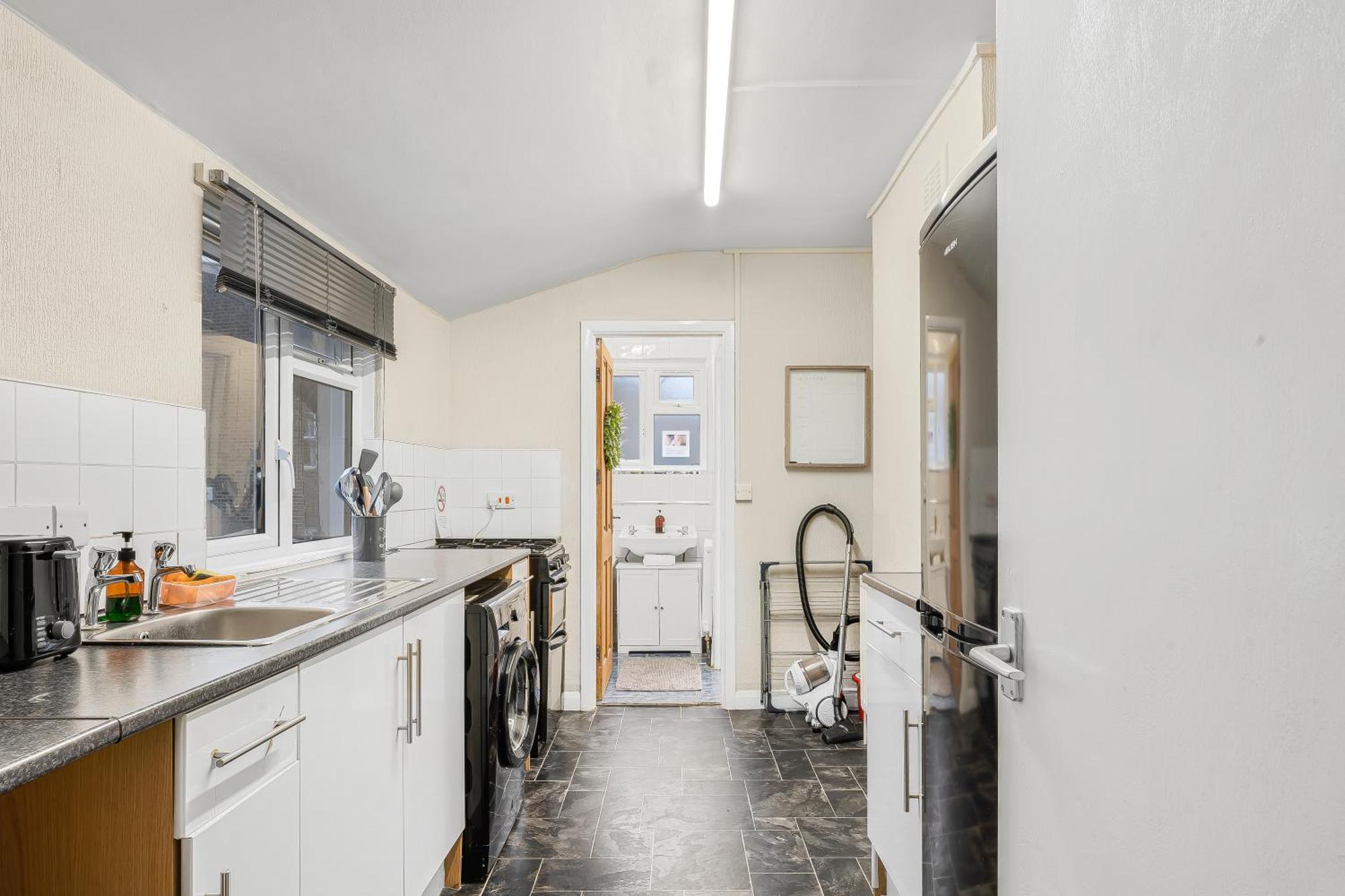 Spacious One Bedroom Private Flat In Brixton +Wifi 런던 외부 사진